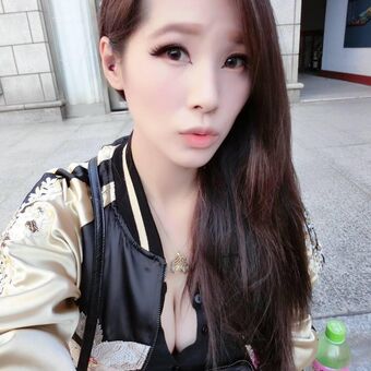 94iris329 Голые слитые фото OnlyFans 14