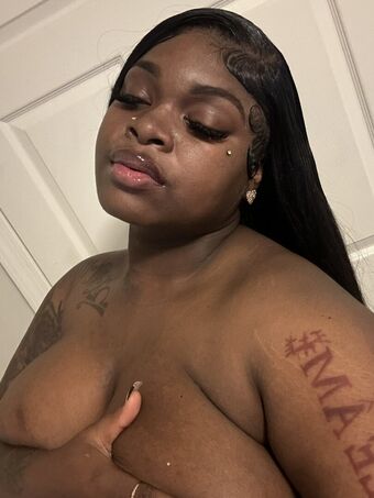 1charnaa Голые слитые фото OnlyFans 3