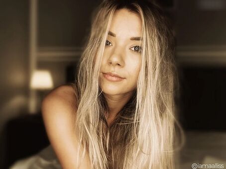 Aalliss Голые слитые фото OnlyFans 36