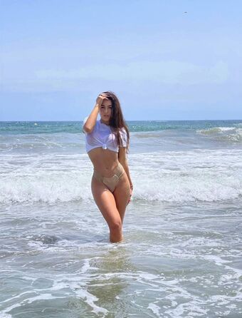 Adalline Голые слитые фото OnlyFans 12