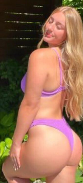 addyreeves Голые слитые фото OnlyFans 1