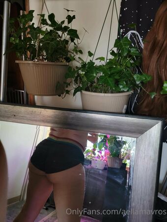 aellaz Голые слитые фото OnlyFans 1