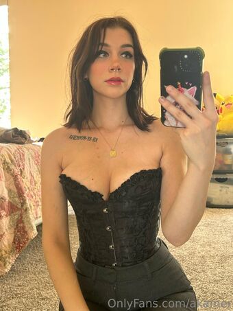akamer Голые слитые фото OnlyFans 5