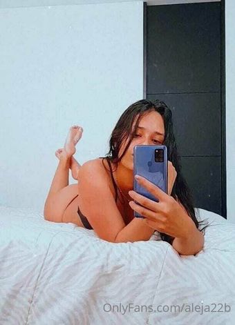 aleja22b Голые слитые фото OnlyFans 5