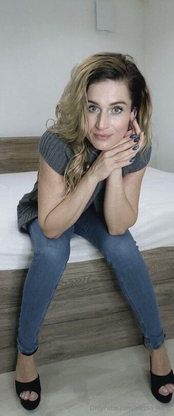 alessa_fiore Голые слитые фото OnlyFans 36