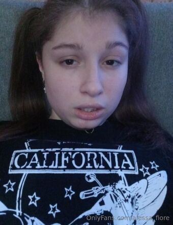 alessa_fiore Голые слитые фото OnlyFans 37