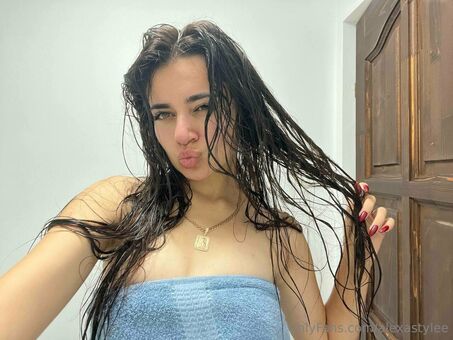 alexastylee Голые слитые фото OnlyFans 13