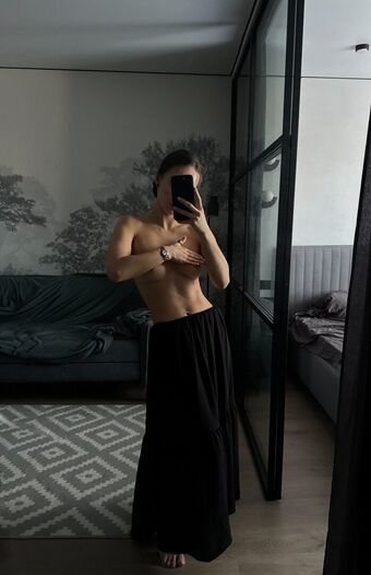 alinasollo Голые слитые фото OnlyFans 35