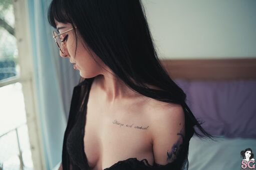 alineem Голые слитые фото OnlyFans 51