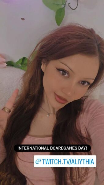 Aliythia Голые слитые фото OnlyFans 272