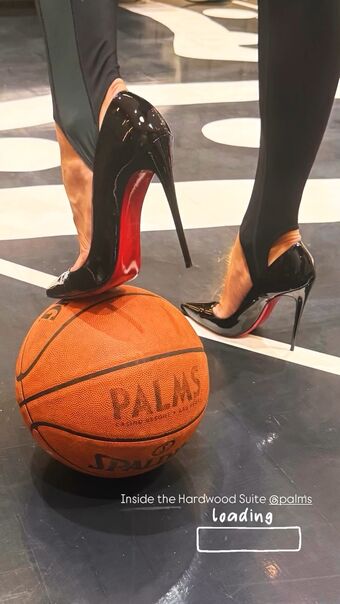 Allie Clifton Голые слитые фото OnlyFans 8