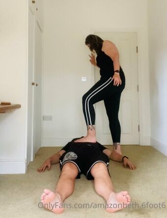 amazonbeth.6foot6