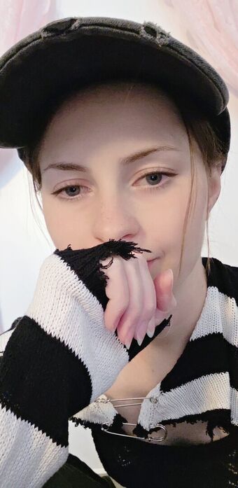 amedoll Голые слитые фото OnlyFans 20