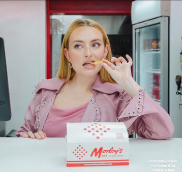 Amelia Dimoldenberg