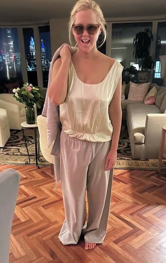 Amy Schumer Голые слитые фото OnlyFans 54