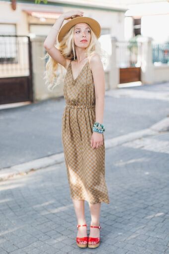 Anna Bella Narodetsky