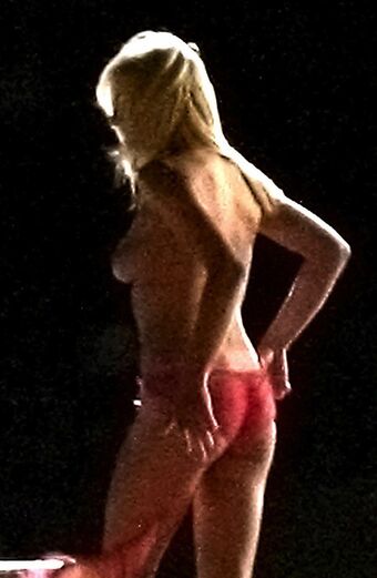 Anna Faris Голые слитые фото OnlyFans 42