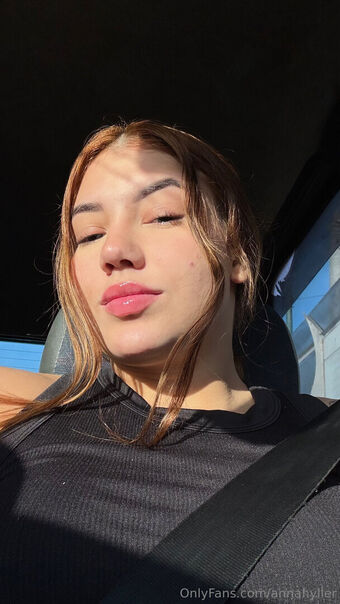 annahyller Голые слитые фото OnlyFans 19