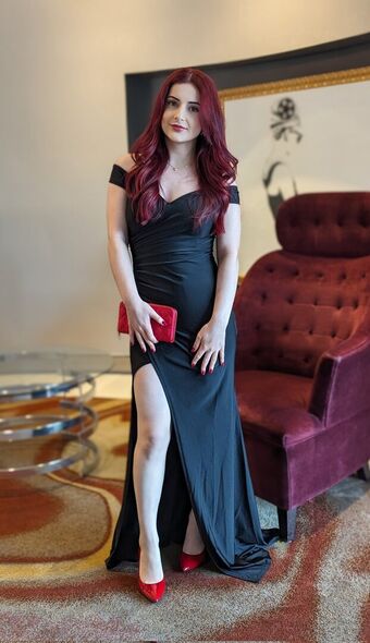 AnnieFuchsia