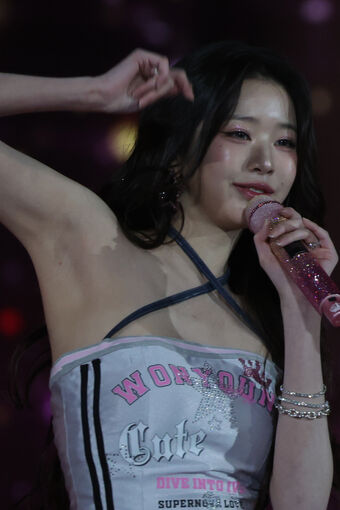 Armpit-fetish