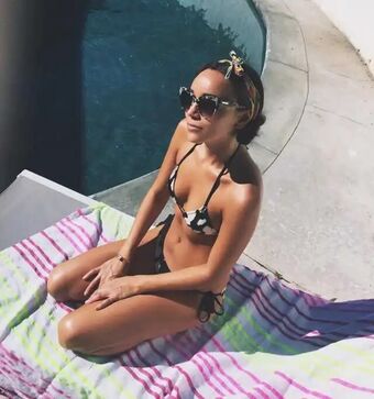 Ashley Madekwe Голые слитые фото OnlyFans 21