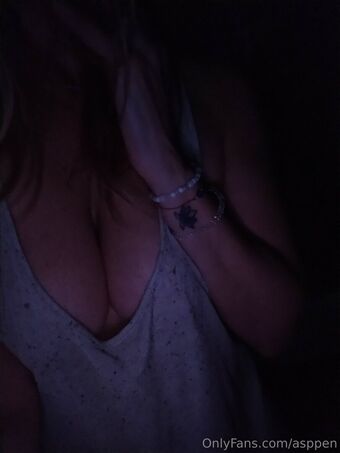 asppen Голые слитые фото OnlyFans 10