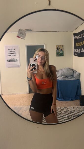 Ava Nucci