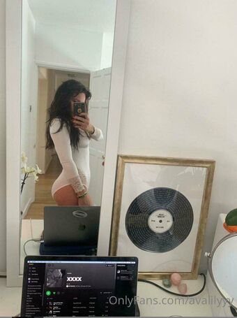 Avalilyyy Голые слитые фото OnlyFans 32