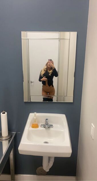 Avery Trail Голые слитые фото OnlyFans 46