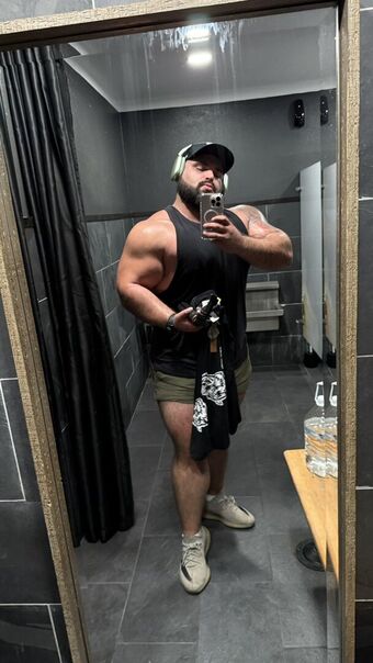avidshock Голые слитые фото OnlyFans 3