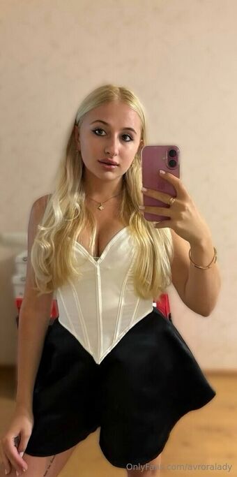 avroralady Голые слитые фото OnlyFans 35