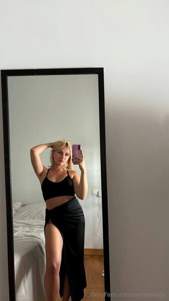 avroralady Голые слитые фото OnlyFans 37