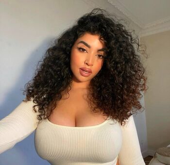 baadsaby Голые слитые фото OnlyFans 1