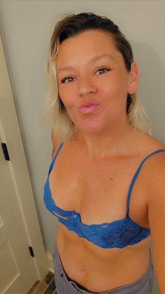 Basedmama Голые слитые фото OnlyFans 11