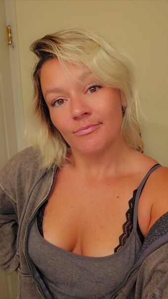 Basedmama Голые слитые фото OnlyFans 15