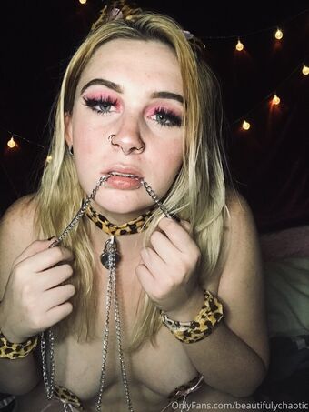 beautifulychaotic Голые слитые фото OnlyFans 3