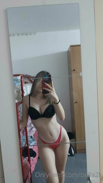 bella2k Голые слитые фото OnlyFans 15