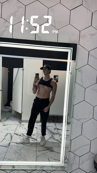bentenmodel Голые слитые фото OnlyFans 1