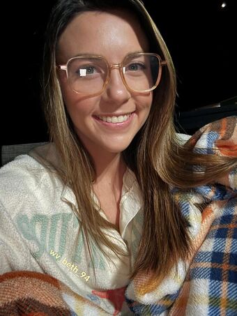 bethash94 Голые слитые фото OnlyFans 2