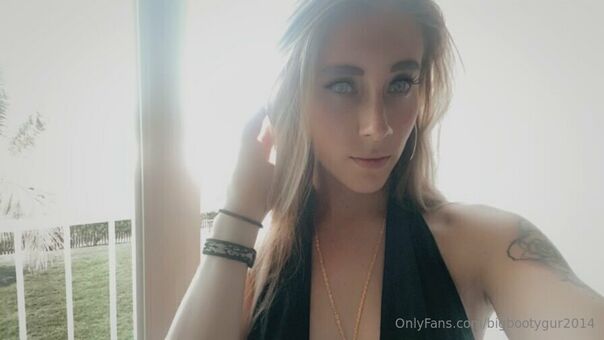 bigbootygur2014