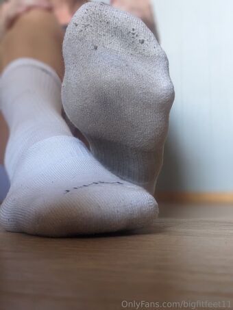 bigfitfeet11 Голые слитые фото OnlyFans 20