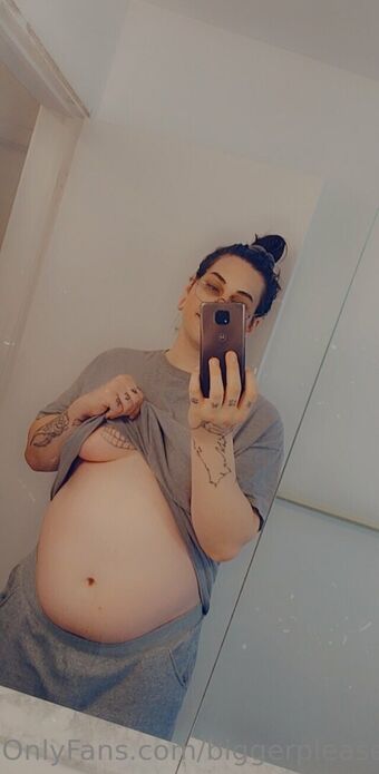biggerplease Голые слитые фото OnlyFans 20