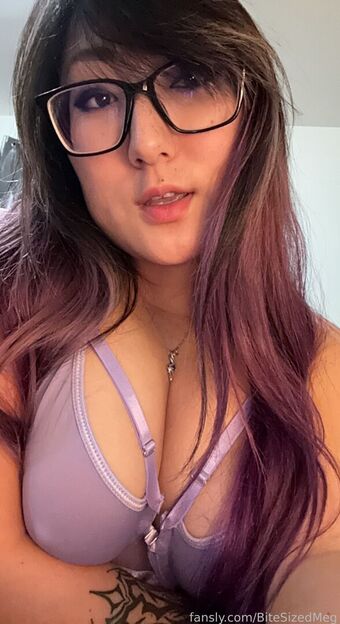 Bitesizedmeg Голые слитые фото OnlyFans 31