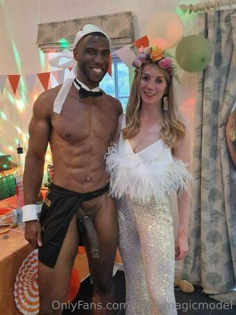 Black Magic Голые слитые фото OnlyFans 2