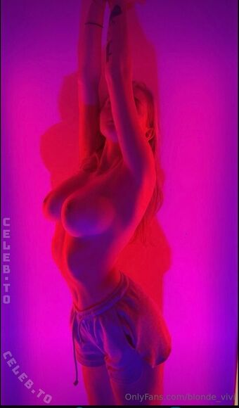 blonde_vivi Голые слитые фото OnlyFans 201
