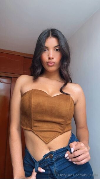 blueella Голые слитые фото OnlyFans 33