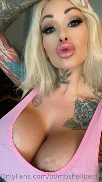 bombshelldezfree Голые слитые фото OnlyFans 139