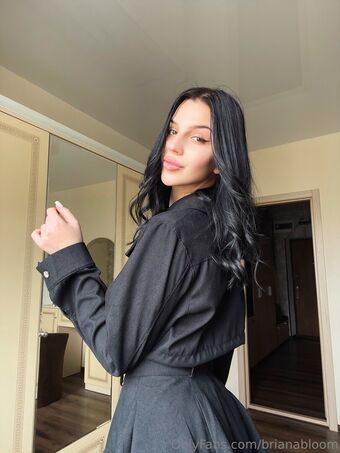 brianabloom Голые слитые фото OnlyFans 2