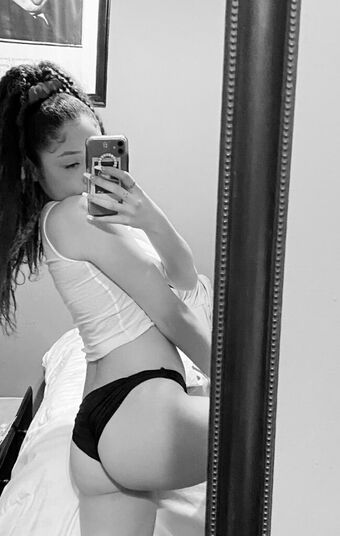 Btings Голые слитые фото OnlyFans 11