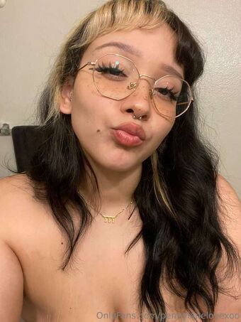 bubble Голые слитые фото OnlyFans 13